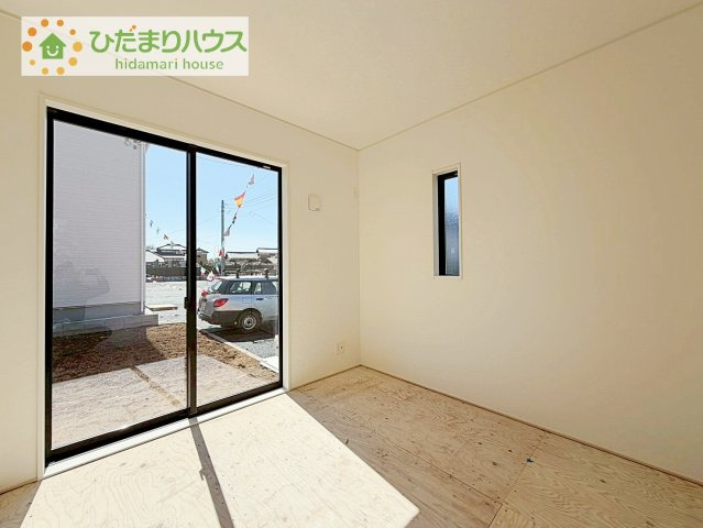 【和室】 | つくば市若森第1　新築戸建　1号棟 | 小さなお子さまのいる方におすすめ！リビング横の和室でお子様が遊んでる様子も確認できます(^^)/