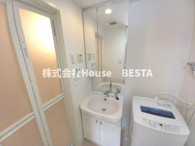 エスリード中山手県庁前の独立洗面台