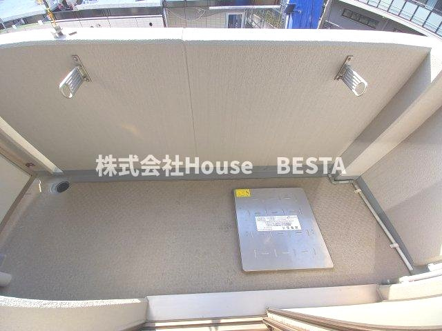 エスリード中山手県庁前のバルコニー