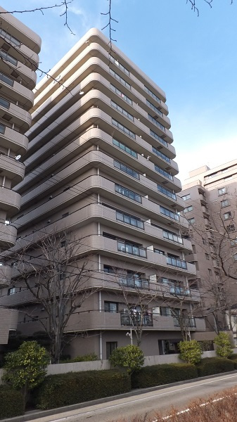 リバーシティ日東