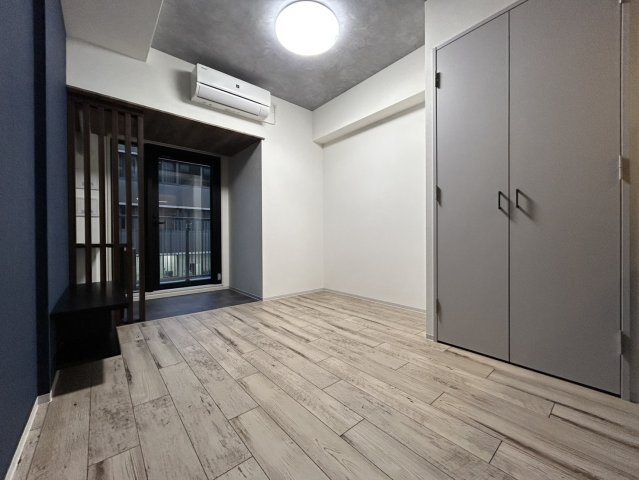 エスリードコート堺筋本町の洋室