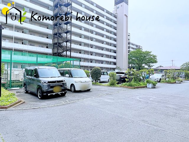 ライオンズマンション大宮指扇壱番館の駐車場|駐車スペースもあります