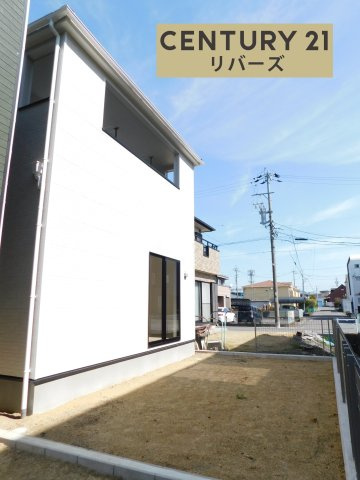西春日井郡豊山町大字豊場字伊勢山の新築一戸建の外観|◇３号棟◇　　いつでも見学出来ます♪♪（お問合せ当日、平日、水曜、夜間でもＯＫ）　敷地４６．２１坪！　駐車４台ＯＫ！　南面に広々庭付き！　納戸完備！　スーパーまで４４０ｍ♪