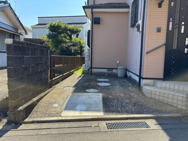 【駐車場】 | ◇◆伊勢原市上粕屋 中古戸建◆◇ | お車1台駐車可能！（車種による）