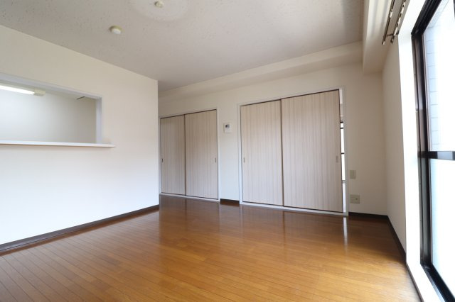 サンハート南茨木の居間・リビング