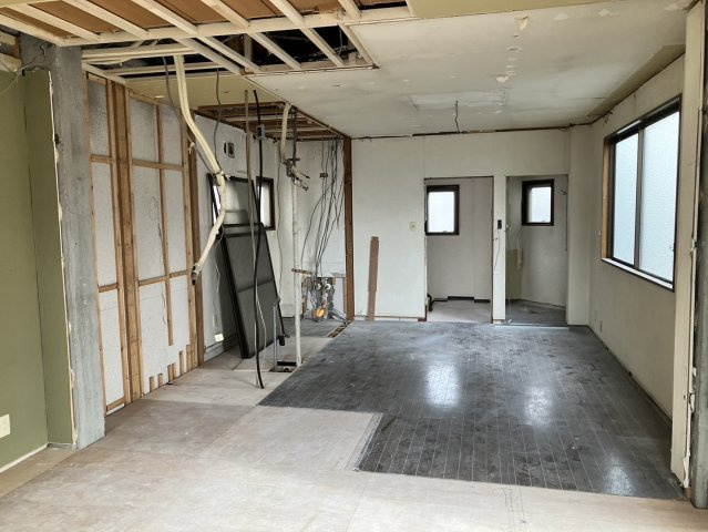 千駄木３４８ビルのロビー