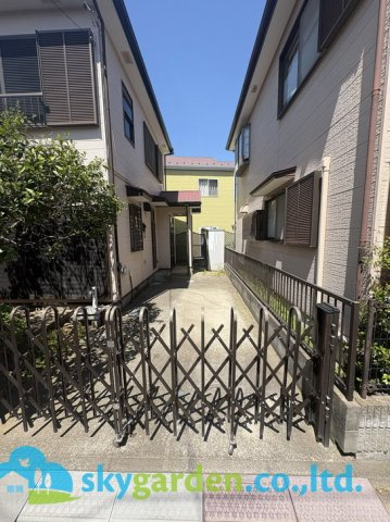 茅ヶ崎市中島　中古戸建　1棟の駐車場