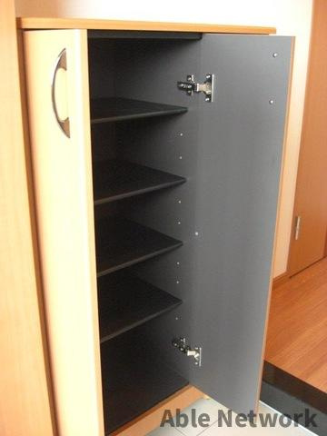 モンテ・アンヴェリーノの収納|シューズボックス付き