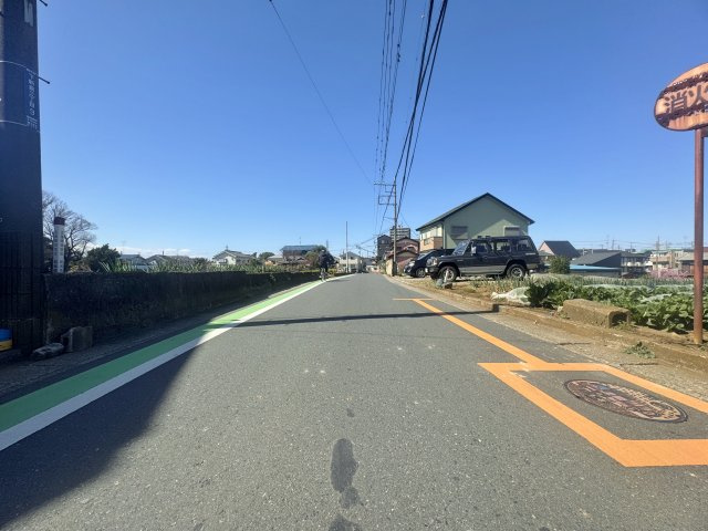 和光市下新倉4丁目 限定1棟の前面道路含む現地写真|【穏やかで暮らしやすい閑静な住宅地エリア】
始発駅！有楽町線・副都心線・東武東上線「和光市」駅徒歩17分
池袋・新宿・渋谷・有楽町・豊洲・横浜・川越方面へ直通でアクセス快適