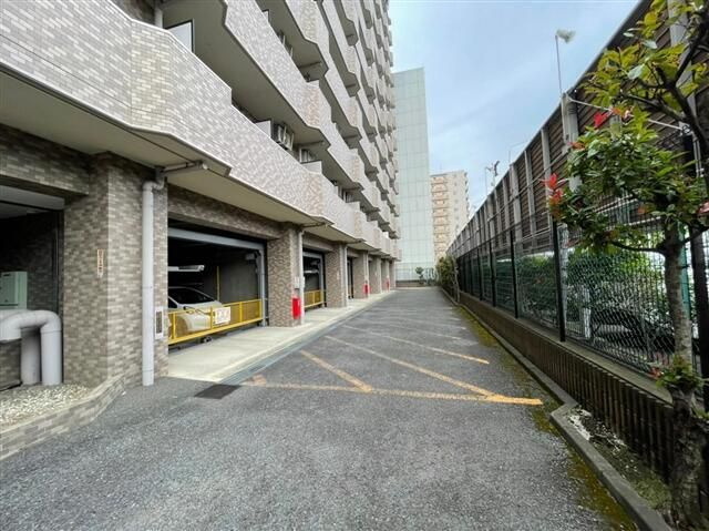 【駐車場】 | ライオンズプラザ海老名(ライオンズプラザエビナ)