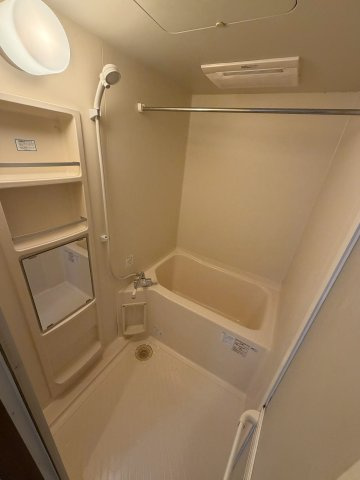 久留米市津福本町の賃貸マンションの浴室