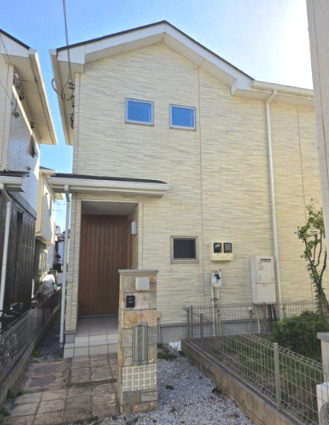 【中古】川越市的場新町リフォーム中古住宅の外観|南向き♪内覧ご希望の方はお気軽にホームラボまで！