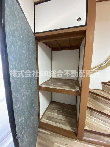衣摺4丁目中古テラスハウスの収納|全居室収納有♪