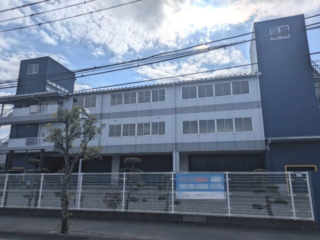 綾瀬市早川城山５丁目の倉庫
