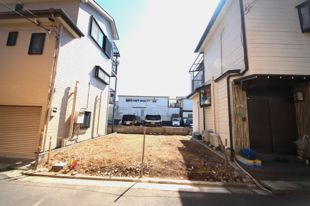 江戸川区松本１丁目　新築戸建ての外観