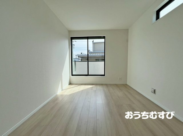 春日井市東野町7期（全2棟）の洋室