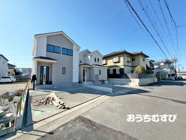 春日井市東野町7期（全2棟）の前面道路含む現地写真