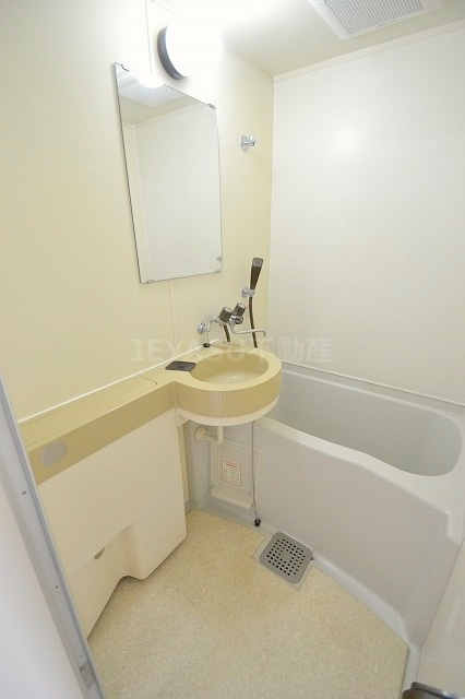 メゾン・ド・セレヴィアの浴室