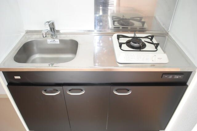 アヴァンツァーレ田端のキッチン