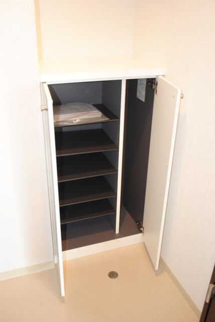 アヴァンツァーレ田端の収納