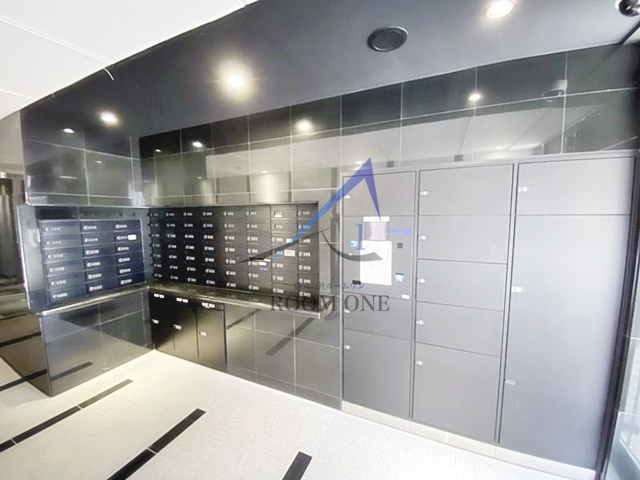 ロアール大塚弐番館のその他共用部分|宅配ボックスと集合ポストです。