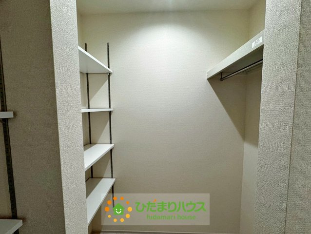蓮田市西新宿　新築一戸建て　02　リーブルガーデンの収納