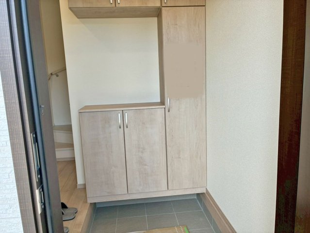 【玄関】 | 清水町長沢618番 新築建売分譲住宅 建物＋土地 TW06075 | 清水町長沢A号棟　玄関 ※令和8年6月8日撮影写真