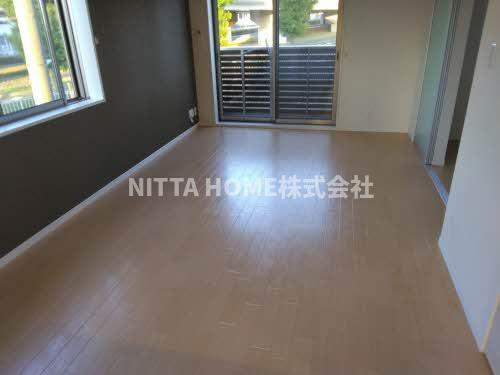 エスポワール・ヒデの居間・リビング|１３．７帖のリビングルームです◇