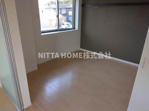 エスポワール・ヒデの内装|６．５帖と５．５帖の洋室が付いています＊