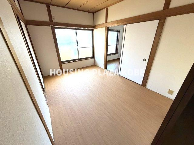 村雨町５丁目貸家の居間・リビング