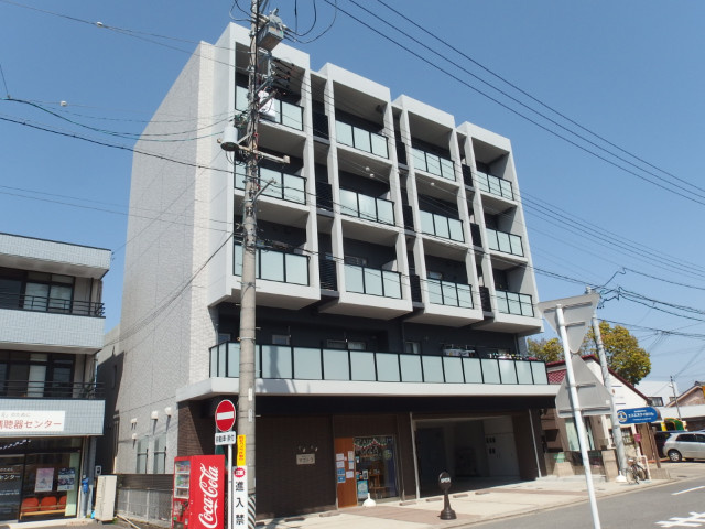 プランドール東岡崎の外観