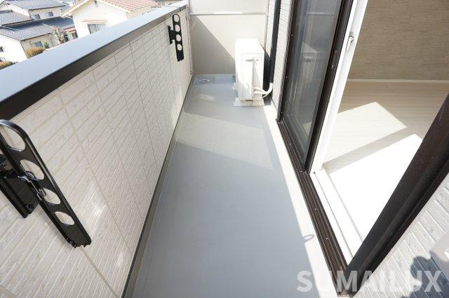 熊本市東区長嶺東４丁目のアパートのバルコニー