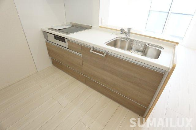 熊本市東区長嶺東４丁目のアパートのキッチン