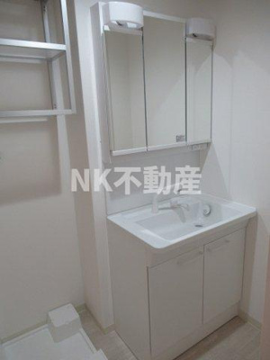 【洗面所】 | クリエオーレ菱屋西（河内小阪賃貸） | 脱衣スペースもあります