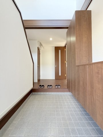 光が丘3丁目戸建ての玄関