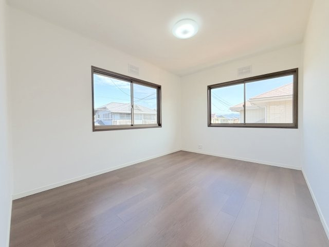 光が丘3丁目戸建ての洋室