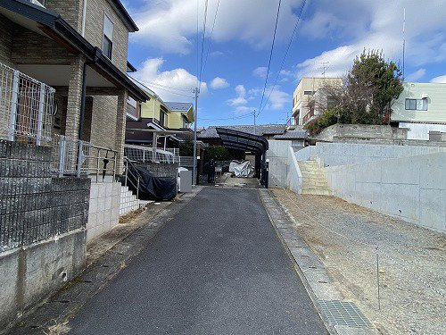 大宮薬師山東町 新築戸建(3号地)の前面道路含む現地写真