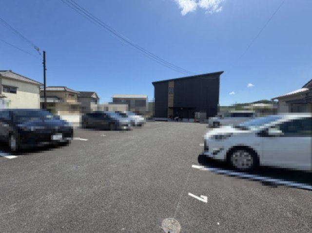 Gran Village 御着の駐車場