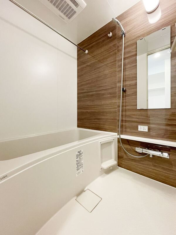 S-RESIDENCE新宿早稲田avelisの浴室