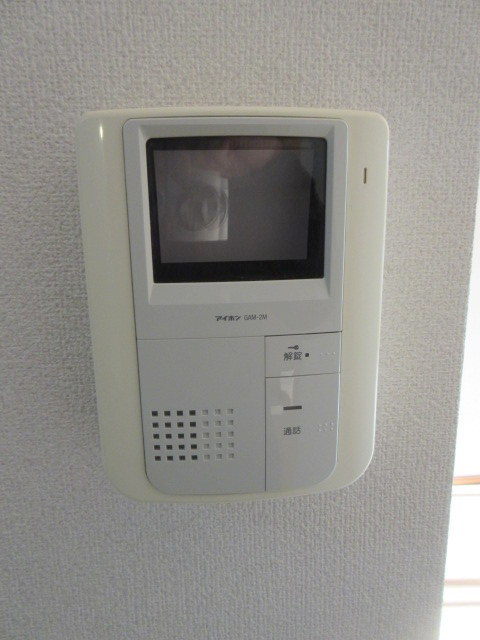 メゾン片倉のセキュリティ|安心のＴＶモニタ付インタホン