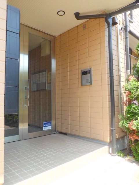 メゾン片倉のセキュリティ|オートロック付きで安心