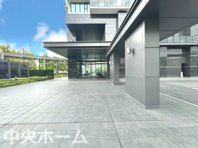 シティタワーズ東京ベイウエストタワーのエントランス|【エントランス】マンションのエントランスは、その物件の印象を決める、顔とも言える場所です。毎日通る場所ですからきれいなのが一番です。