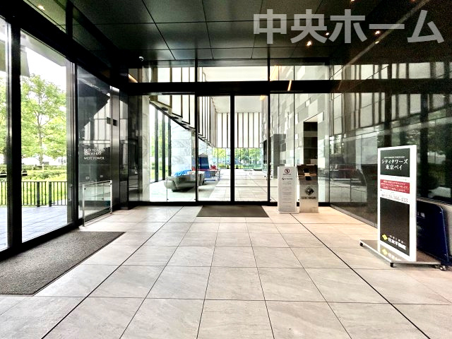 シティタワーズ東京ベイウエストタワーの防犯設備|【オートロック】オートロックシステムでセキュリティ充実。当たり前ですが、安全で安心して暮らすのって大事ですよね。お探しのご条件でオートロック付きの物件を探す方も多いですがやはりセキュリティは大事です。