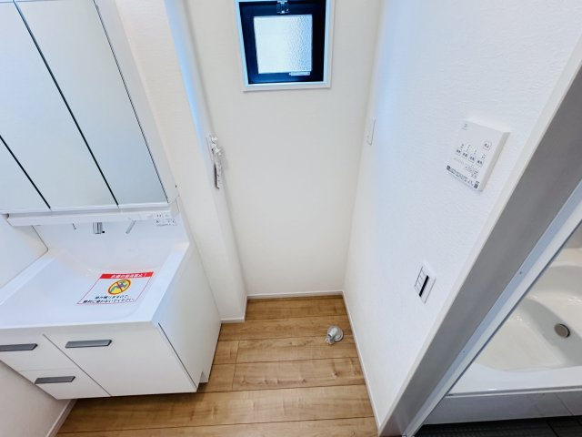 松戸市新松戸77７丁目新築戸建【新松戸西小学校:7分】のランドリースペース|洗濯機置き場
