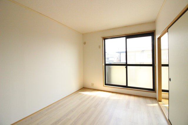 神池ソレイユの洋室