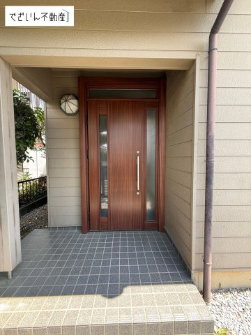 【玄関】 | 熊谷市玉井南3丁目　中古住宅   | 現地(2026年5月撮影)