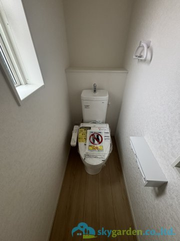 秦野市平沢第19　新築戸建　全１棟１号棟　のトイレ