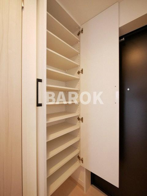 グランフォーレ千早プレミアの玄関