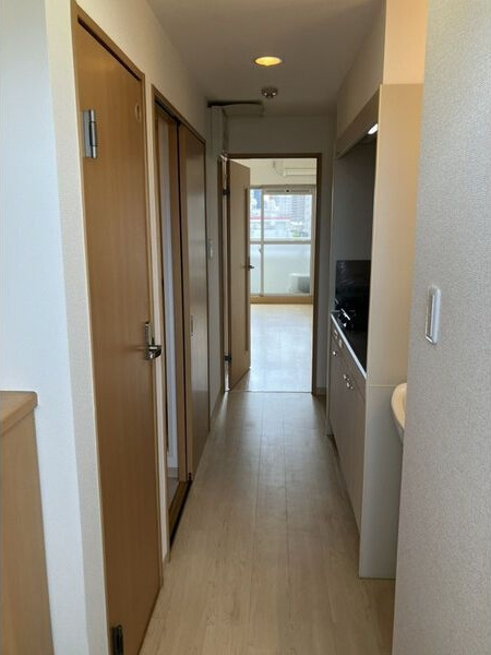 リアライズ沢下町I(willDo金山)の玄関