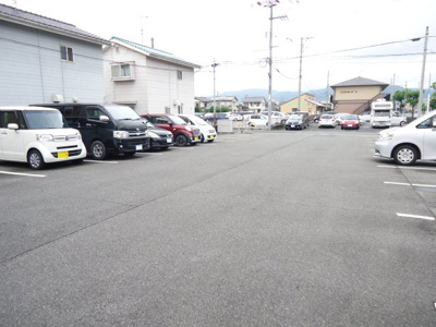 【駐車場】 | オベルジーヌ